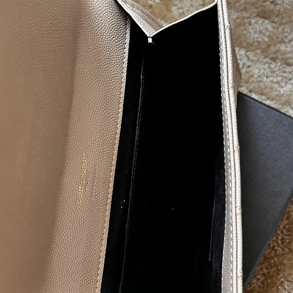 YSL Pouch - Picture 10 of 12